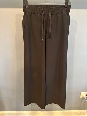 Lululemon On the Fly Pant Wide Leg size 4